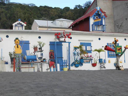 Façade