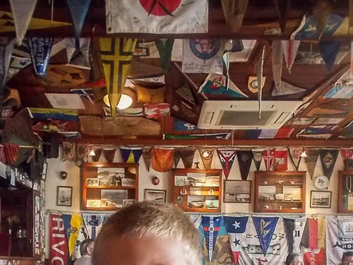 Chez Peter bar