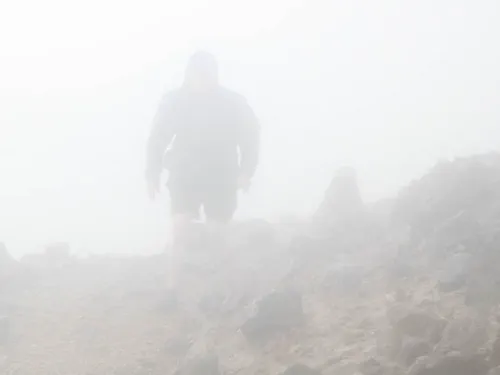 Au sommet de la soufrière